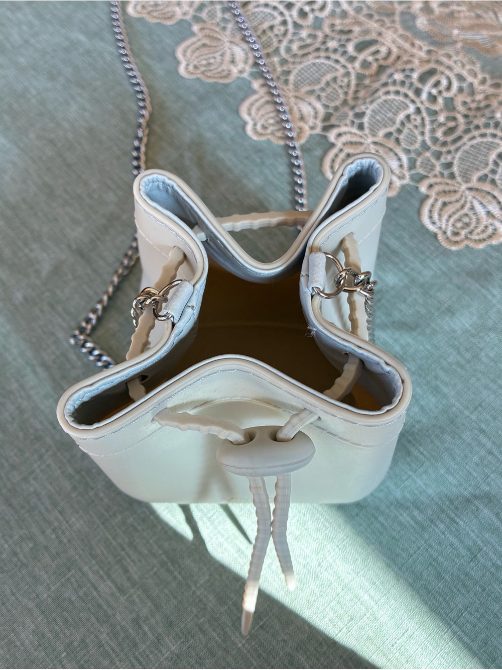 Miniso Mini Drawstring Bucket Bag - Picture 3 of 6